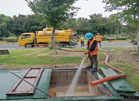 梁园化油池清理